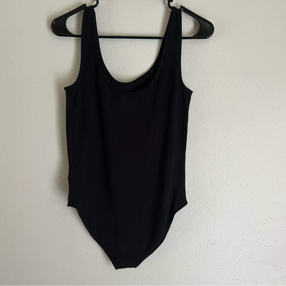 Gap Black Scoop Neck Sleeveless Bodysuit - Picture 3 of 3
